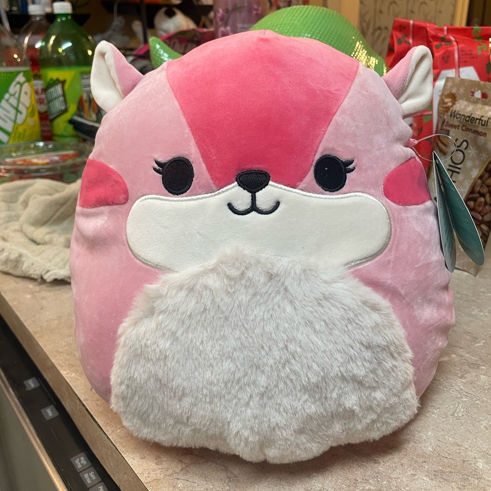 Squishmallows Original 7.5 inch Dianalee Pink Chipmunk - - Picture 1 of 5